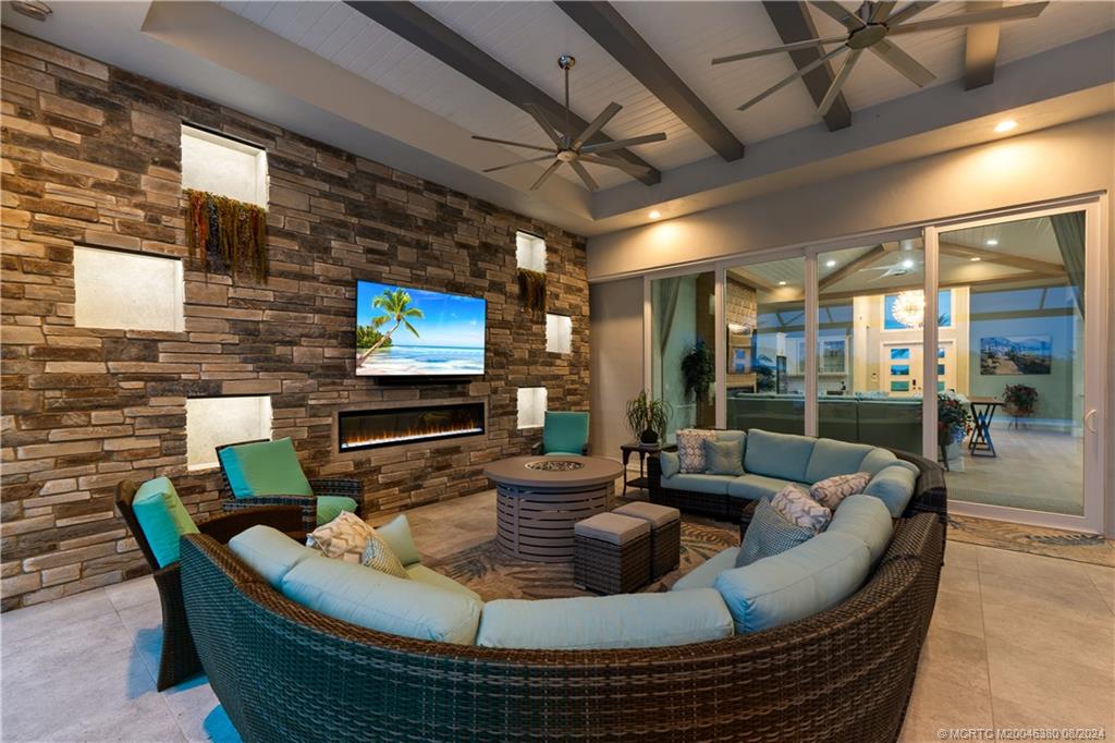 6170 SW Saddlebrook Lane