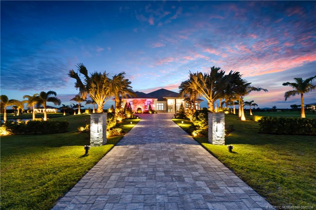 6170 SW Saddlebrook Lane