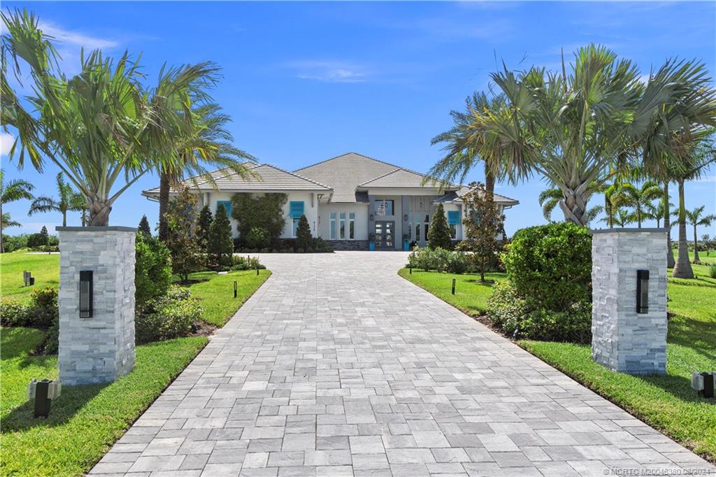 6170 SW Saddlebrook Lane