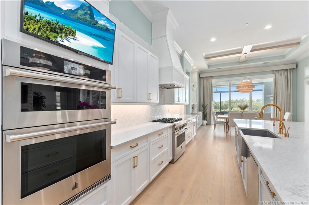 6170 SW Saddlebrook Lane