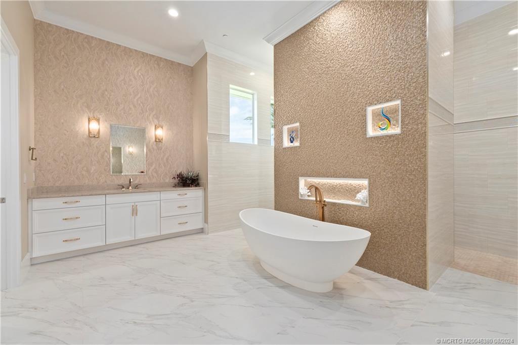 6170 SW Saddlebrook Lane