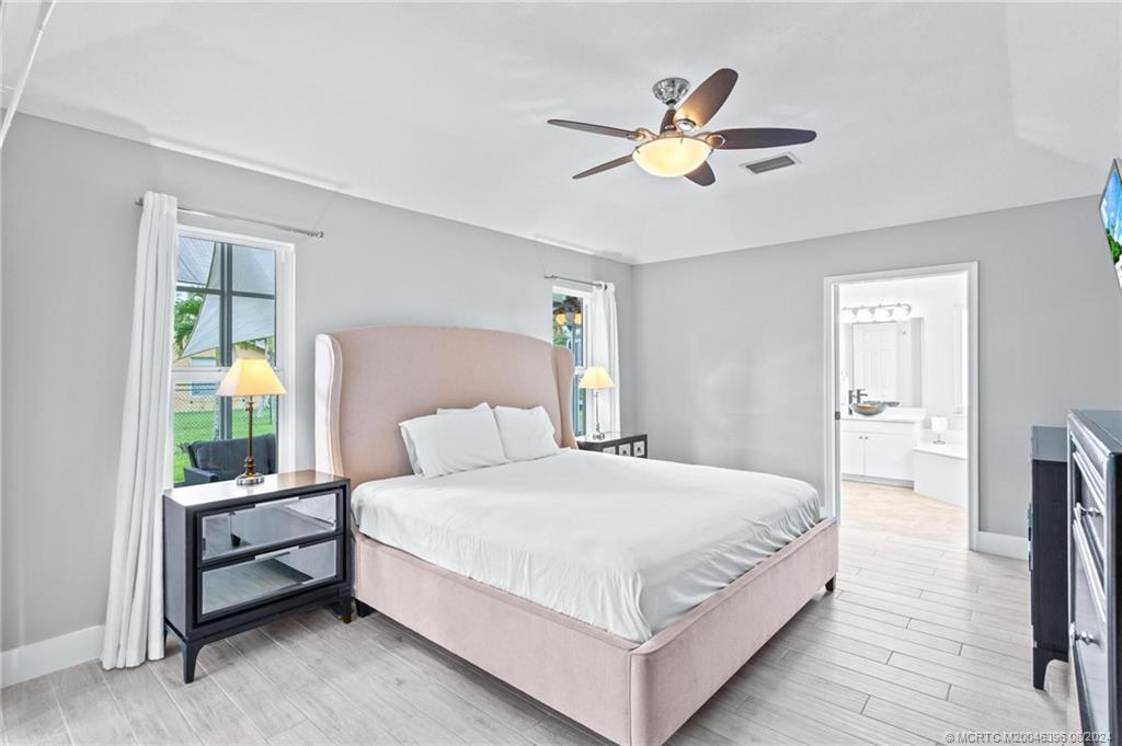 2456 SW Plymouth Way