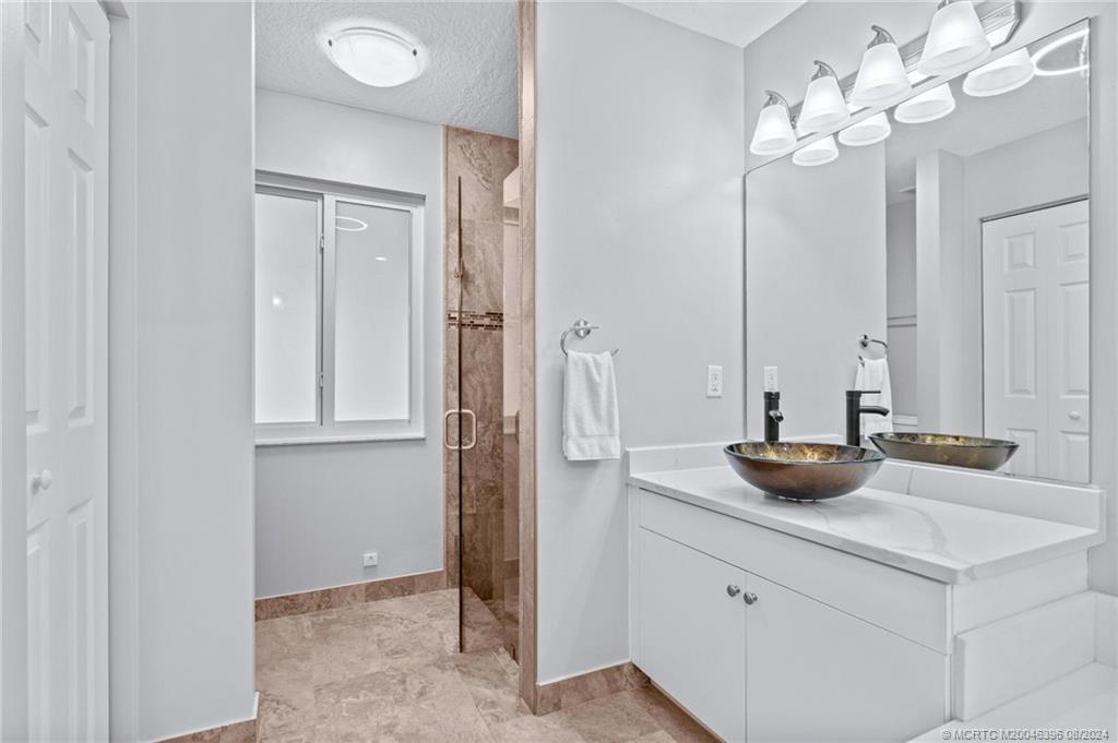 2456 SW Plymouth Way