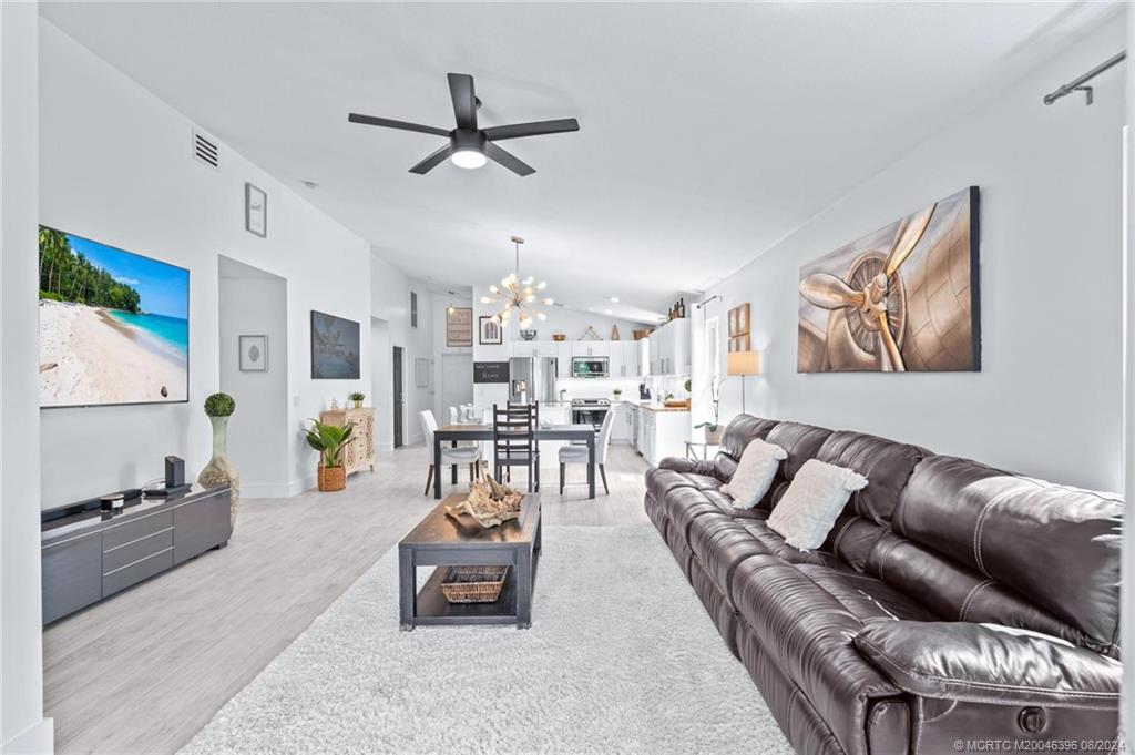 2456 SW Plymouth Way