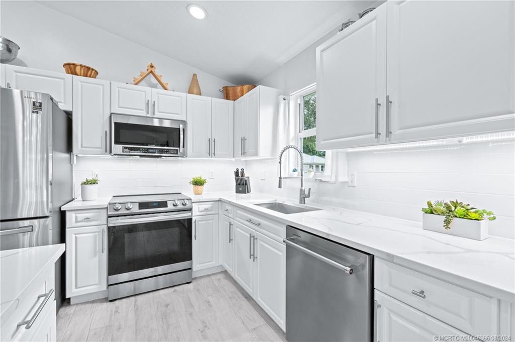 2456 SW Plymouth Way