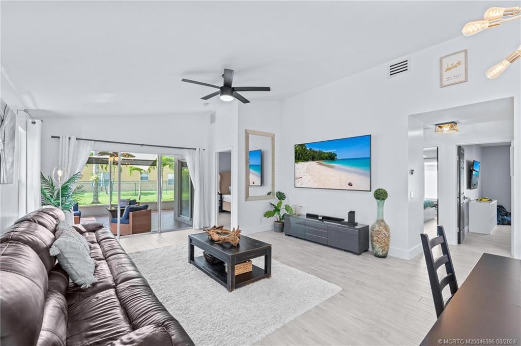 2456 SW Plymouth Way