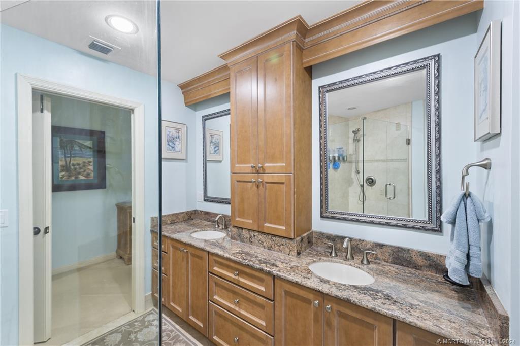 150 SE Four Winds Drive B305