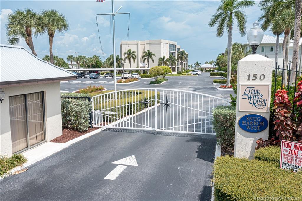 150 SE Four Winds Drive B305