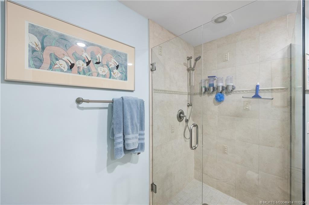 150 SE Four Winds Drive B305