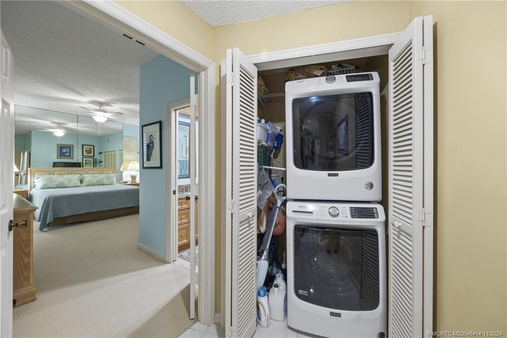 150 SE Four Winds Drive B305