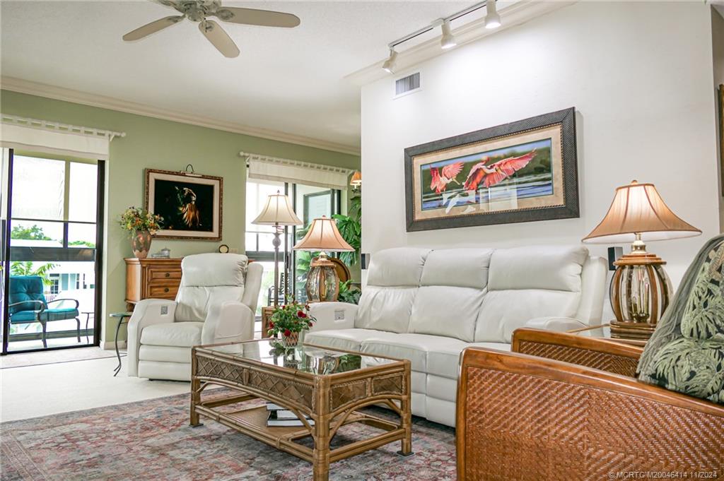 150 SE Four Winds Drive B305