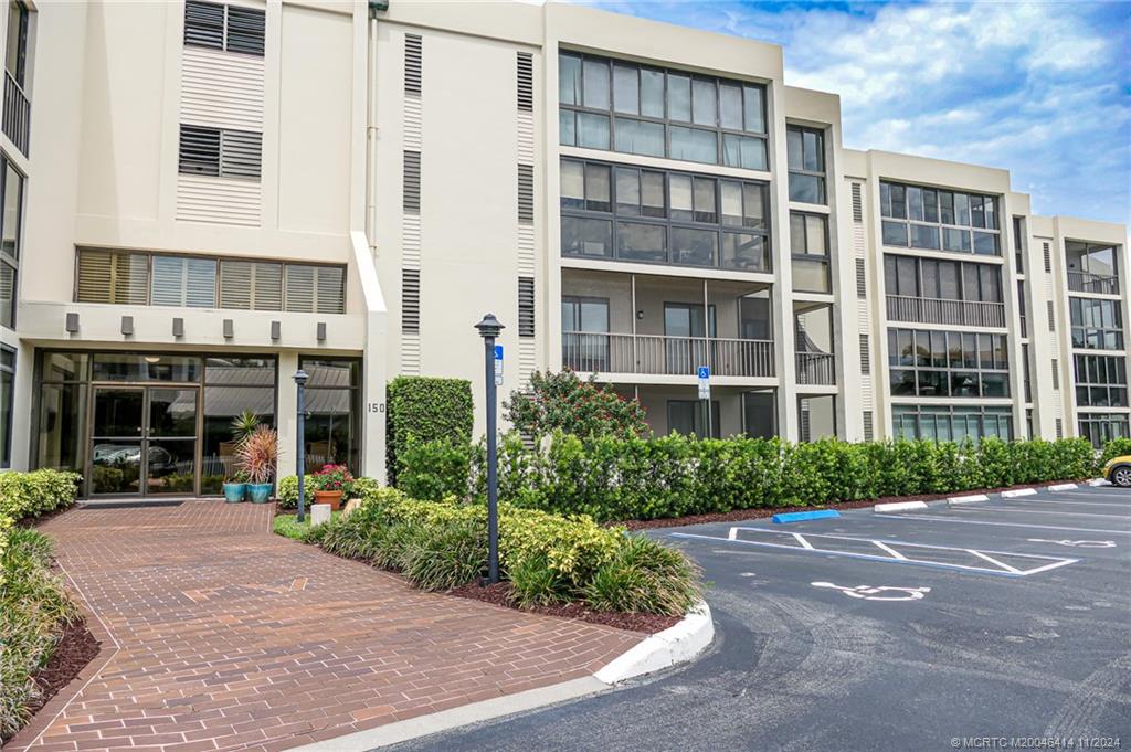 150 SE Four Winds Drive B305