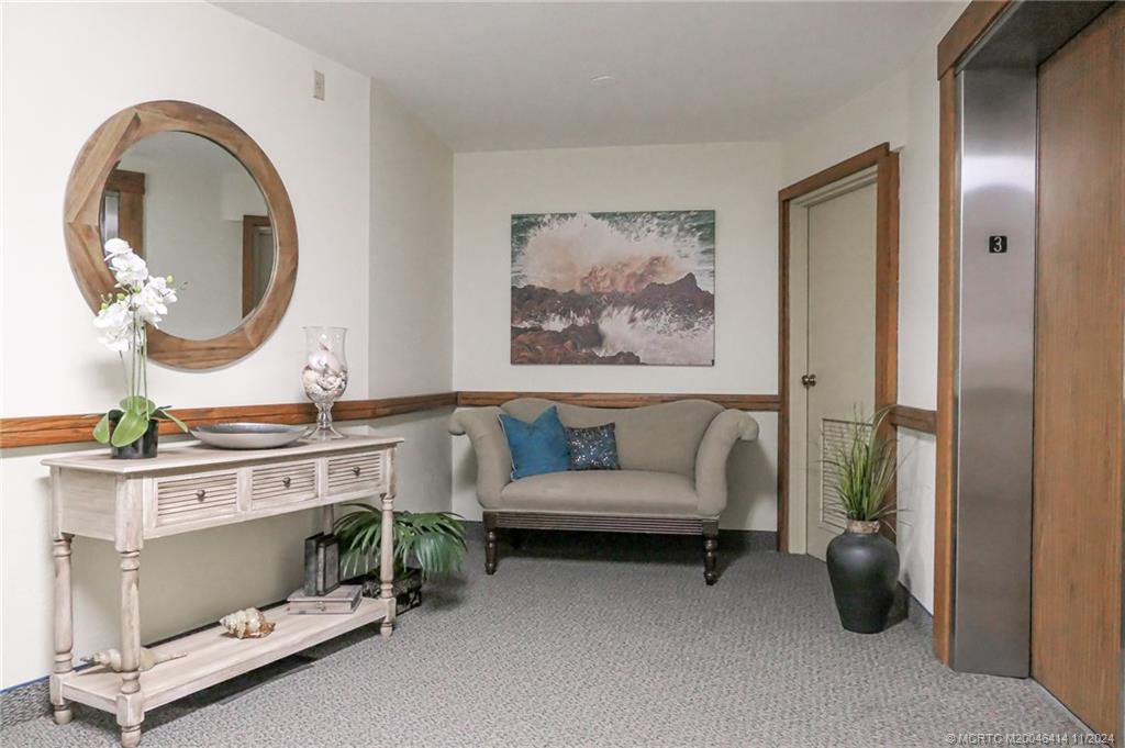 150 SE Four Winds Drive B305