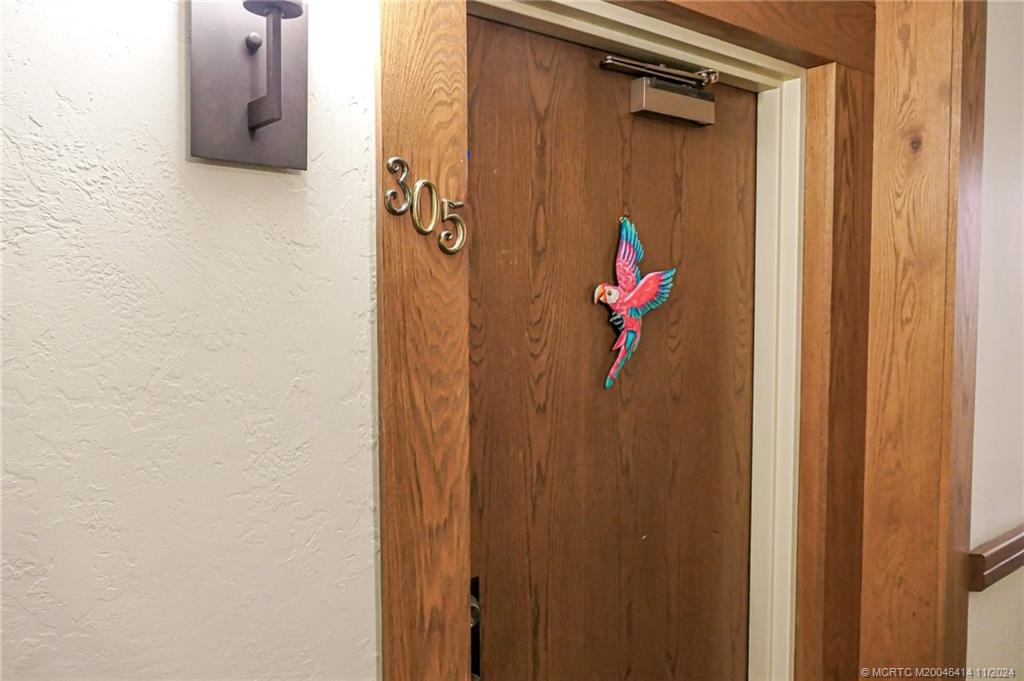 150 SE Four Winds Drive B305