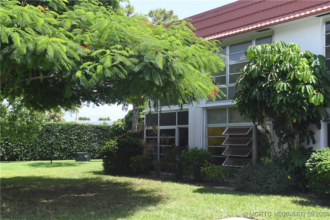 2600 SE Ocean Blvd II11