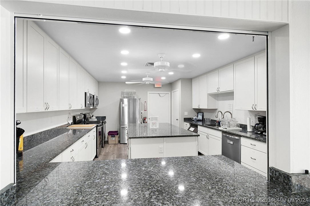 2600 SE Ocean Blvd II11