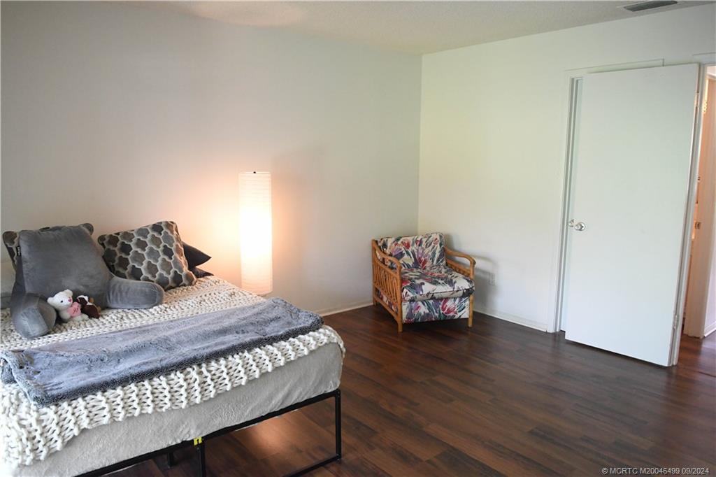 2600 SE Ocean Blvd II11