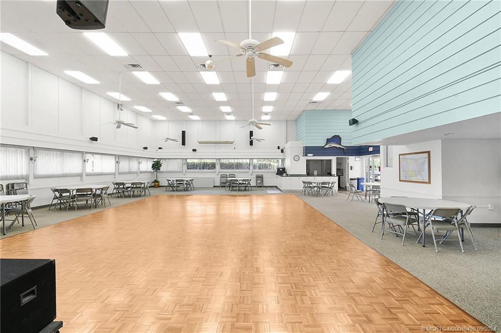 2600 SE Ocean Blvd II11