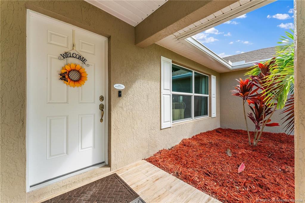 2325 SE Grand Drive