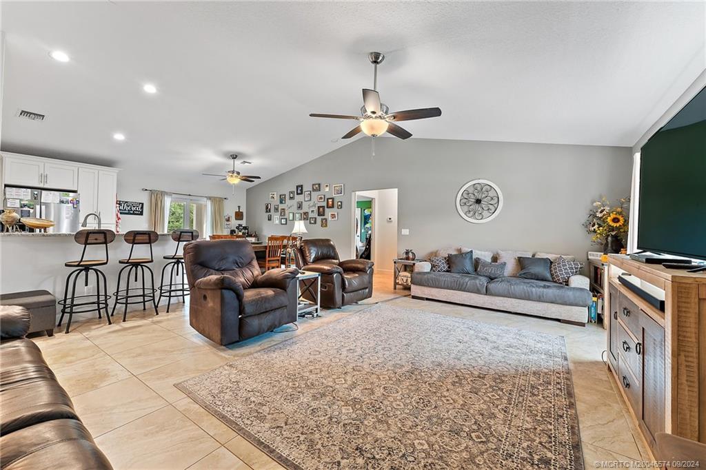 2325 SE Grand Drive