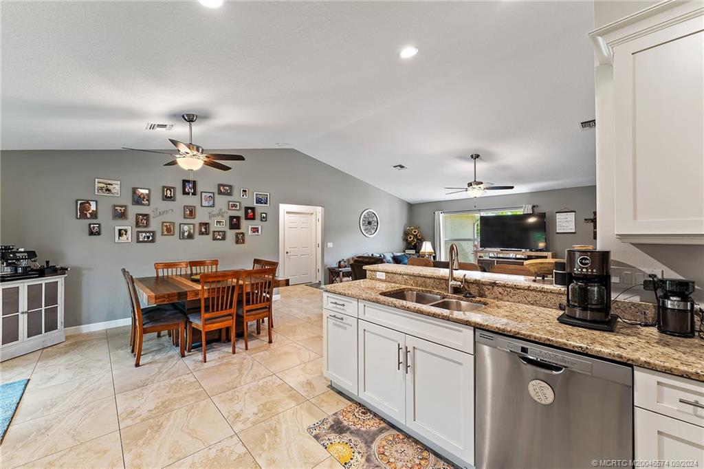 2325 SE Grand Drive