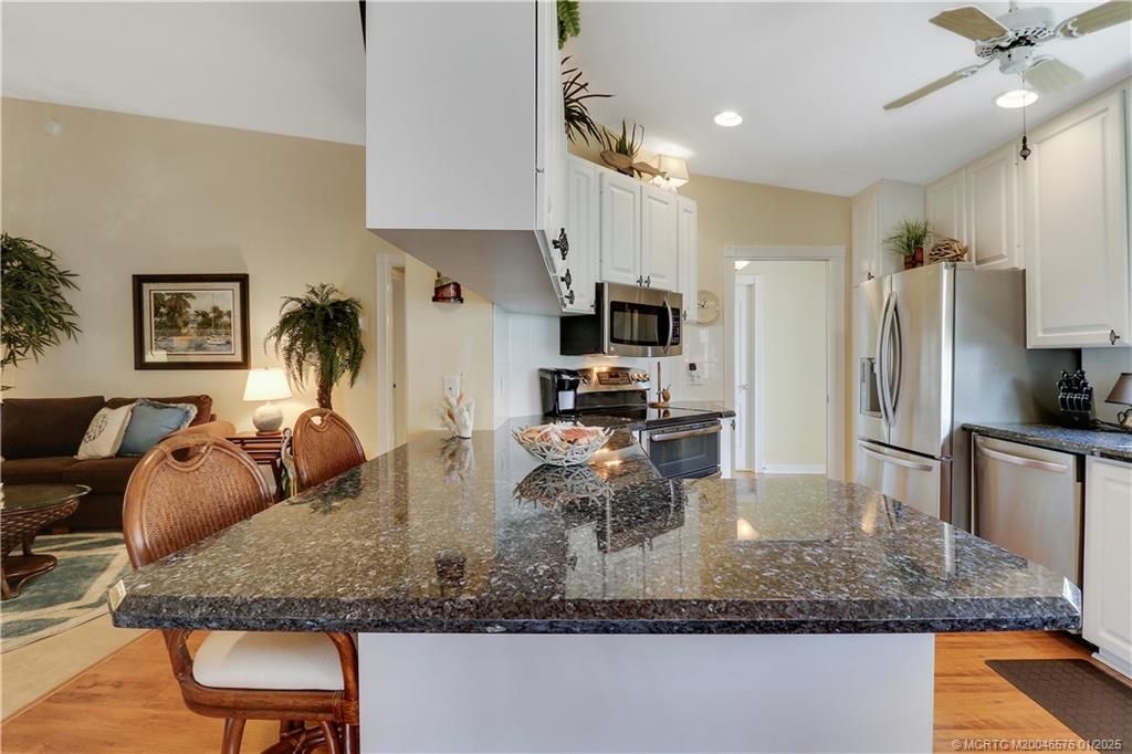 1619 SW Shady Lake Terrace