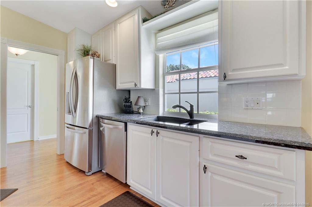 1619 SW Shady Lake Terrace