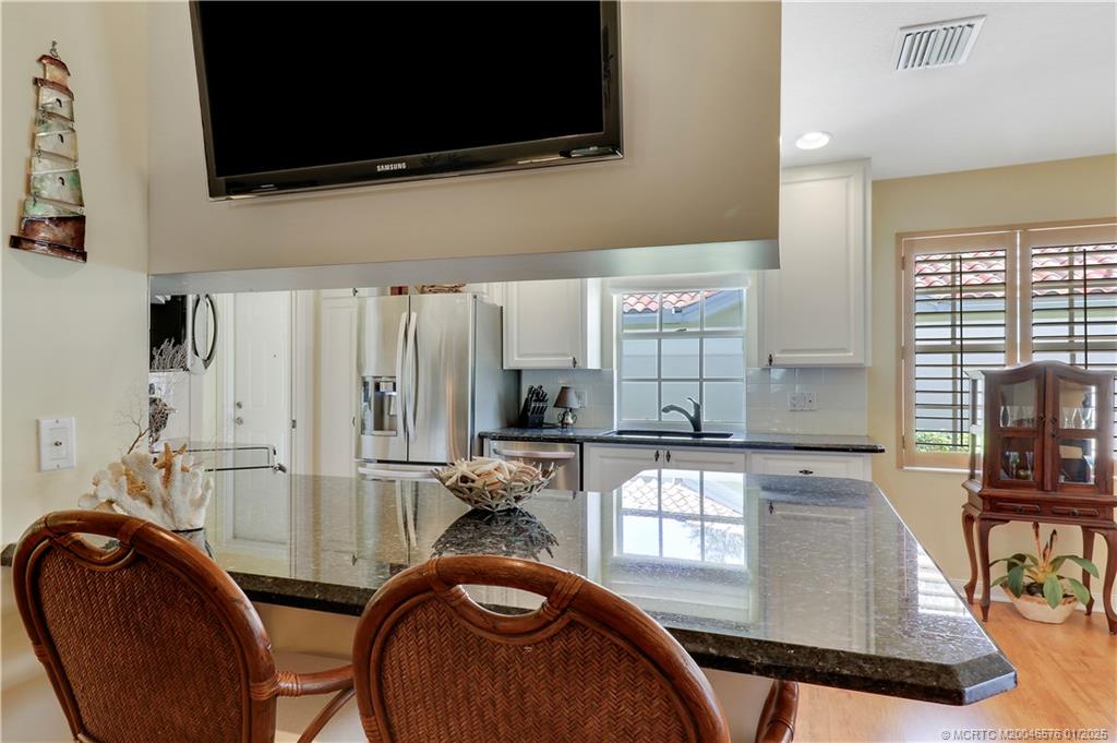 1619 SW Shady Lake Terrace