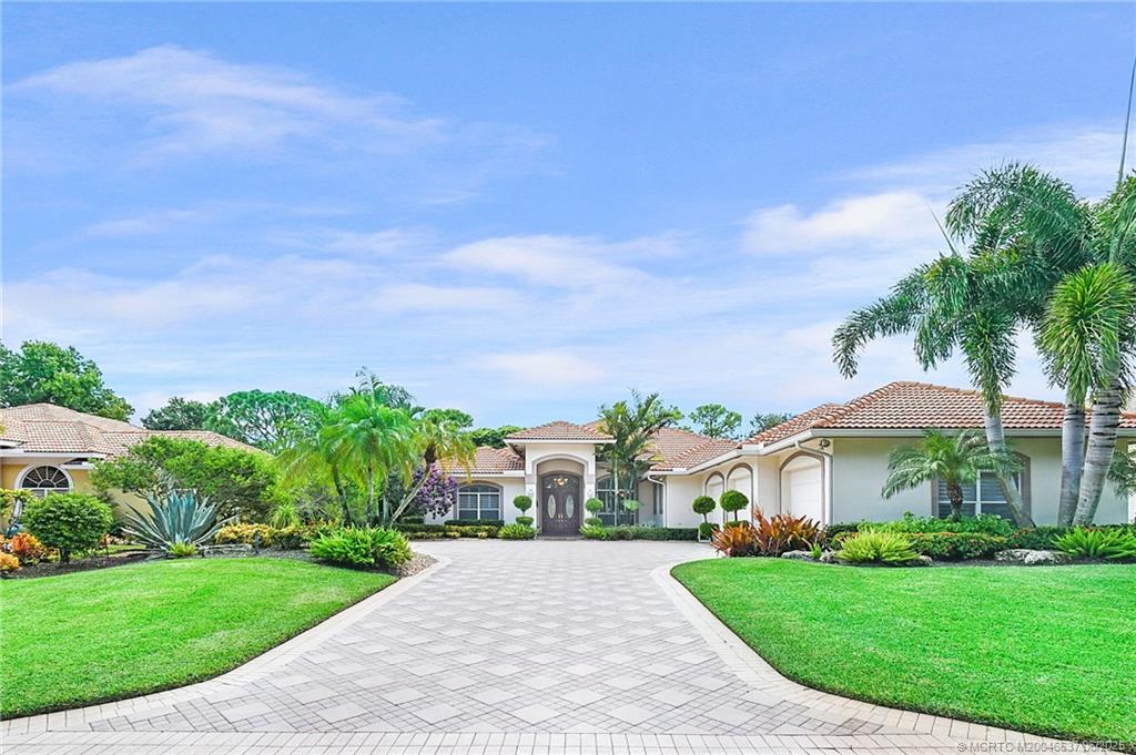 1572 SE Cypress Glen Way