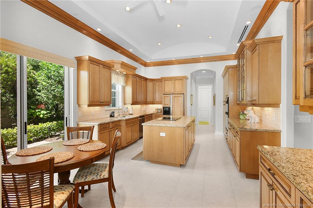 1572 SE Cypress Glen Way