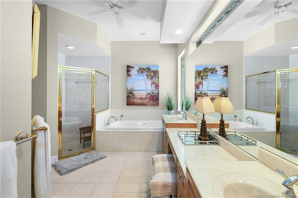 1572 SE Cypress Glen Way