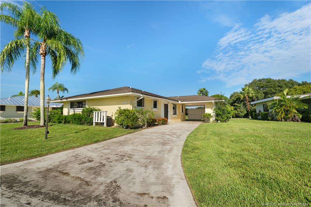 5233 SE Sea Island Way