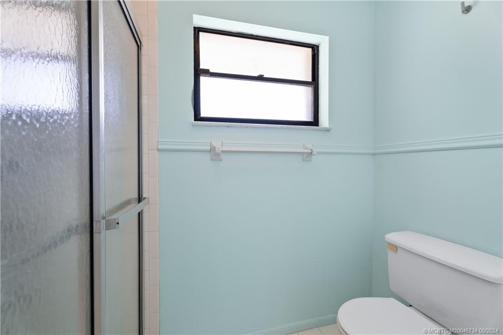 5233 SE Sea Island Way