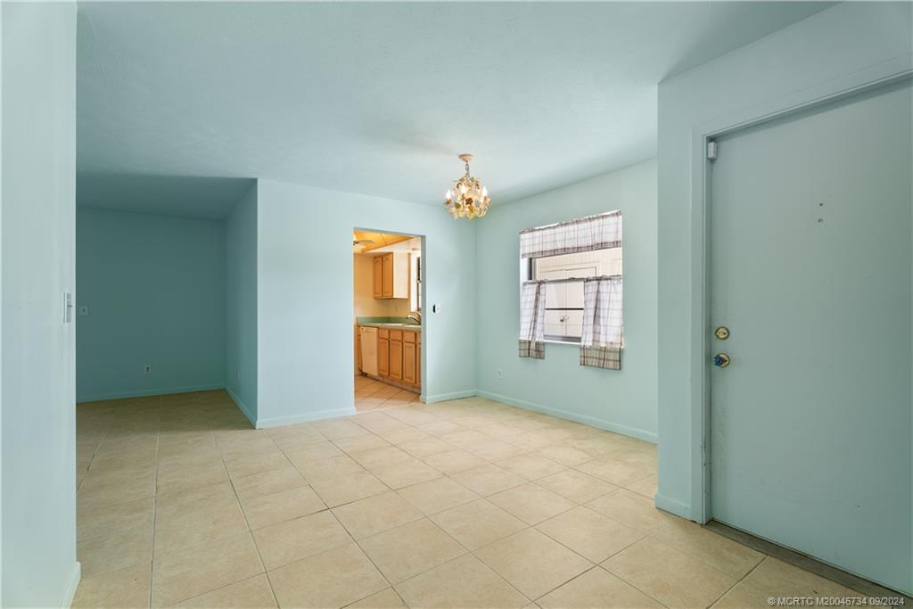 5233 SE Sea Island Way