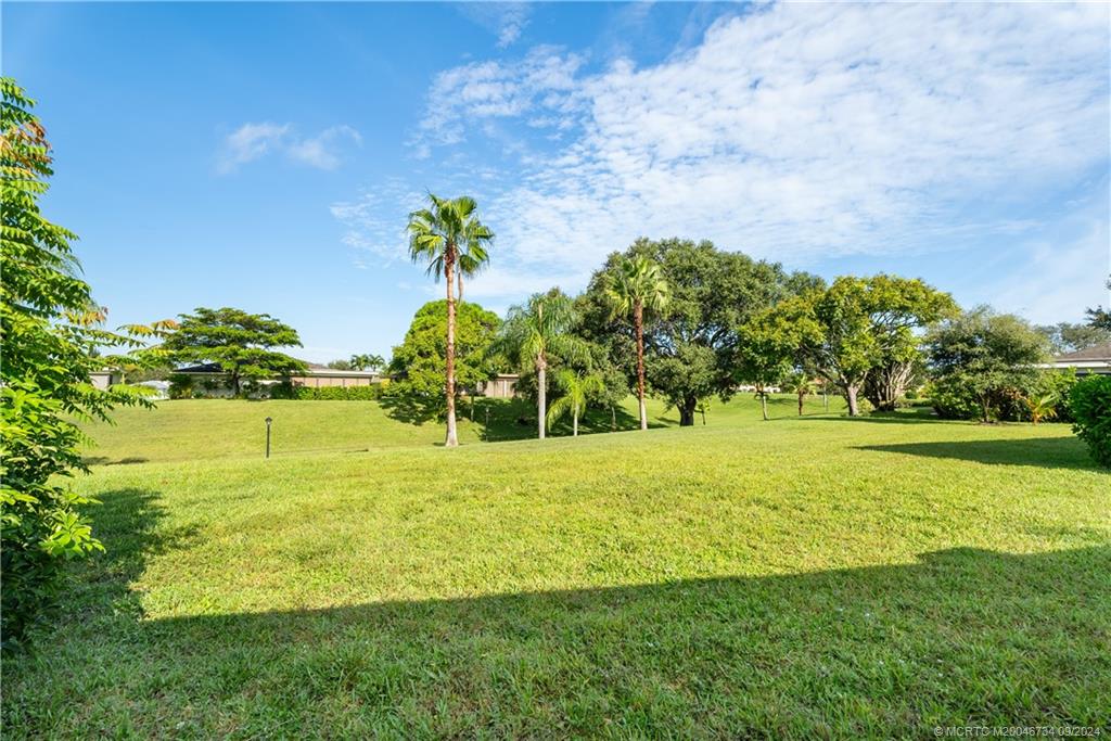 5233 SE Sea Island Way