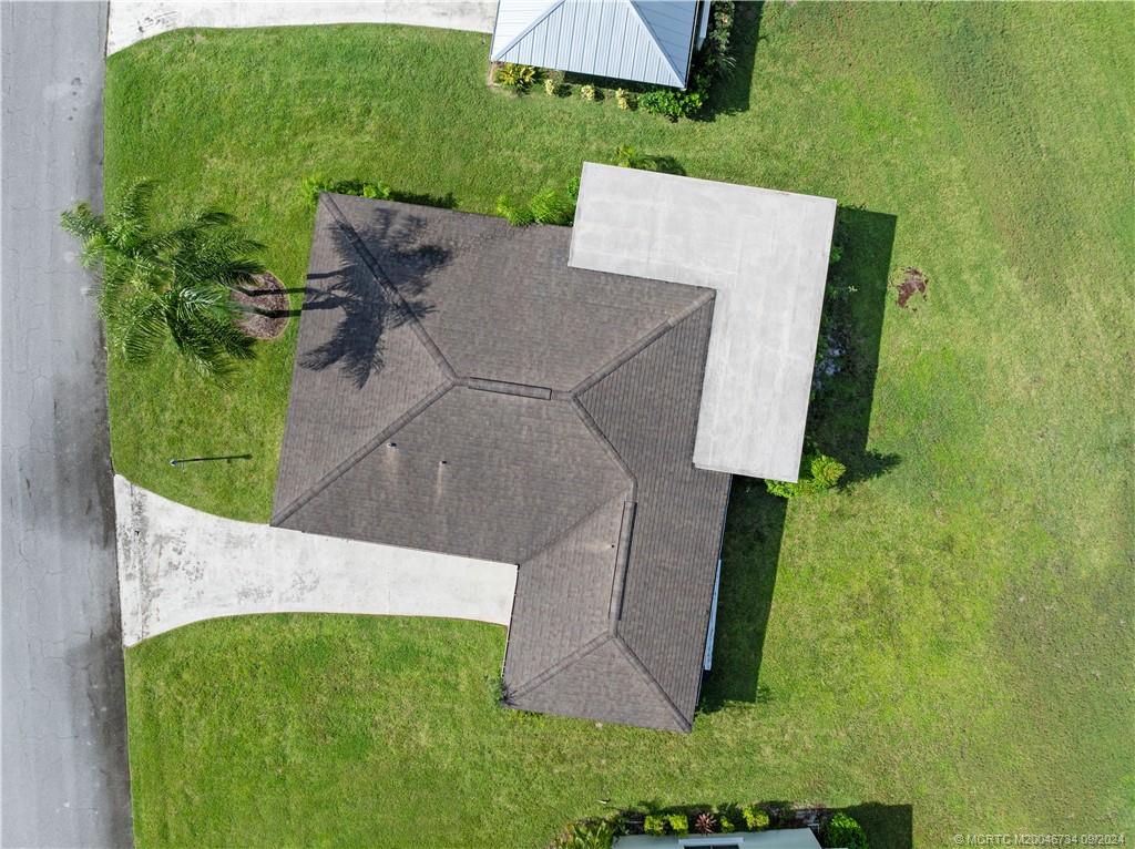 5233 SE Sea Island Way