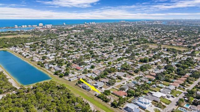 18912 SE Hillcrest Drive