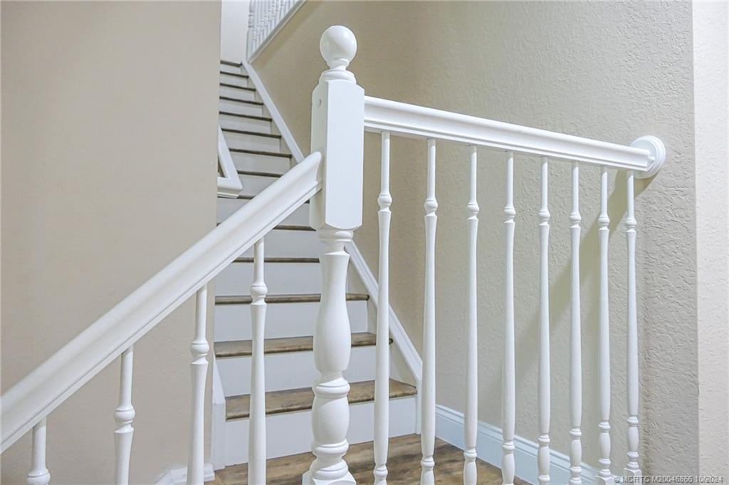 6688 SE Woodmill Pond Lane