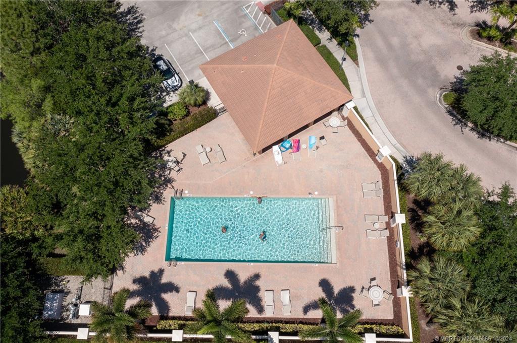 6688 SE Woodmill Pond Lane