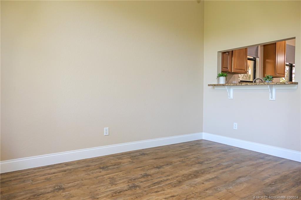 6688 SE Woodmill Pond Lane