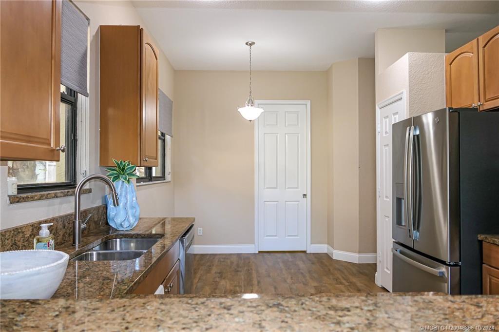 6688 SE Woodmill Pond Lane