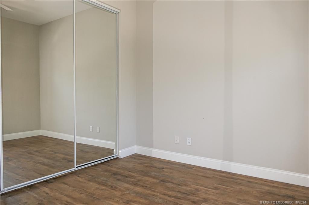 6688 SE Woodmill Pond Lane