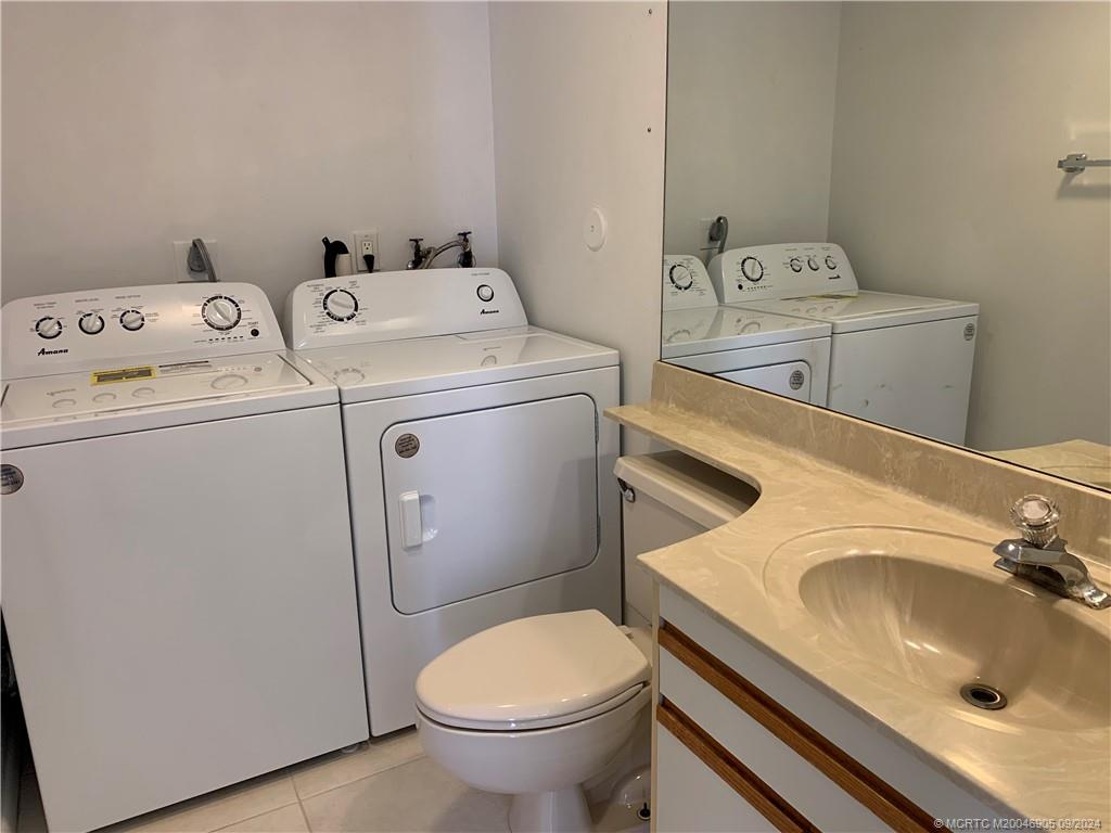 6490 SE Windsong Lane