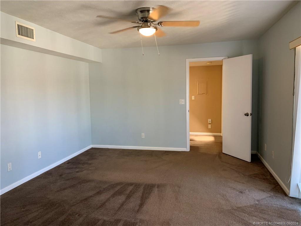 6490 SE Windsong Lane