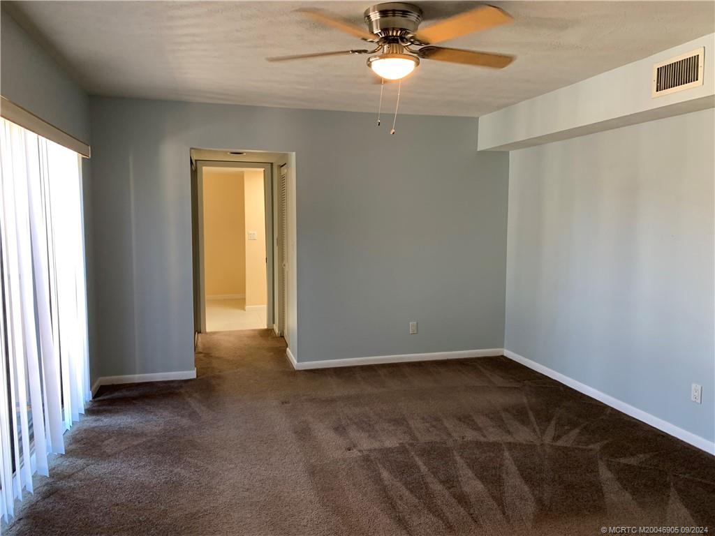 6490 SE Windsong Lane