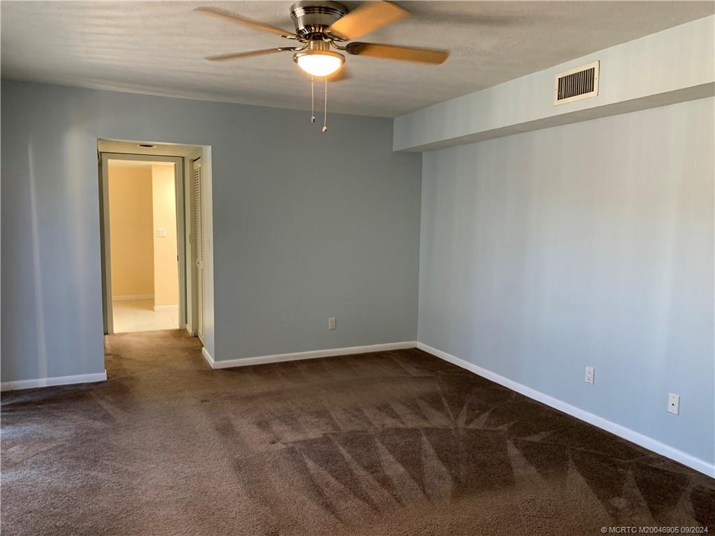 6490 SE Windsong Lane