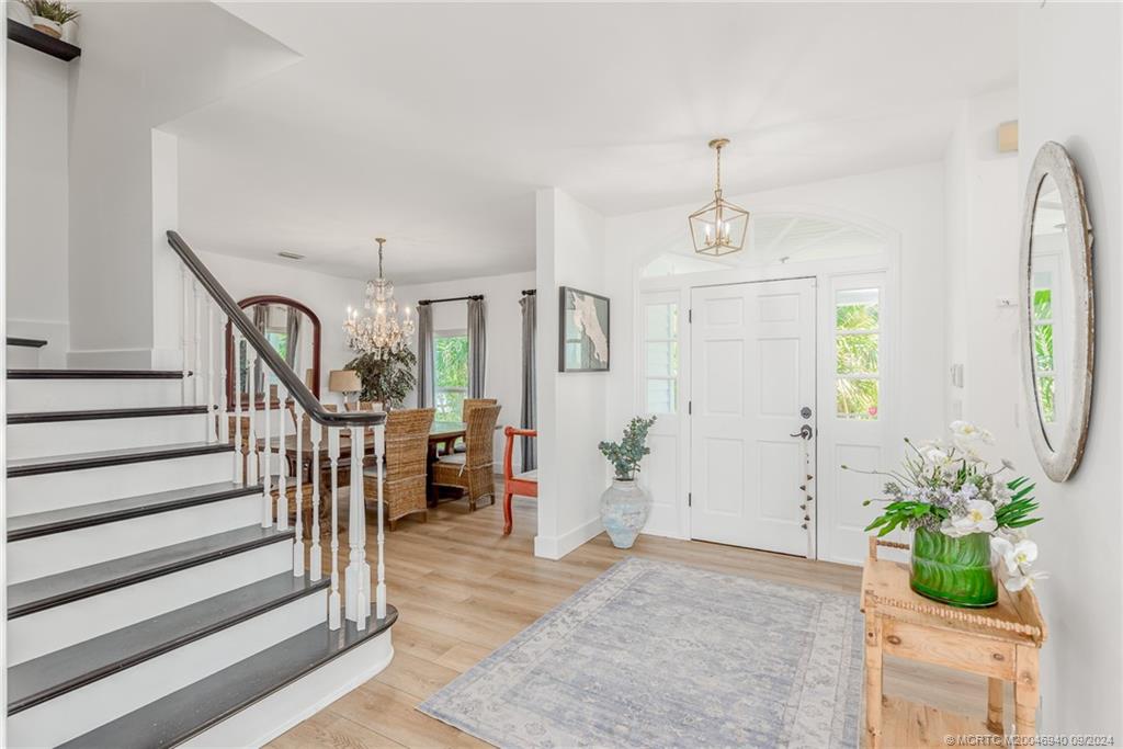 1270 SE Macarthur Blvd