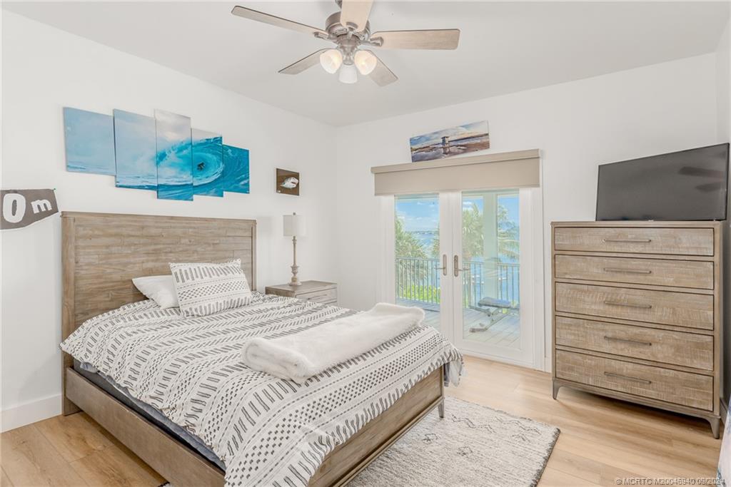 1270 SE Macarthur Blvd