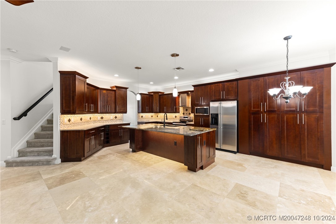 2896 SW Newberry Ct
