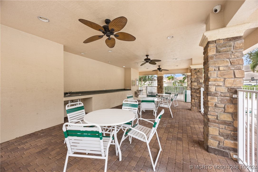 2896 SW Newberry Ct